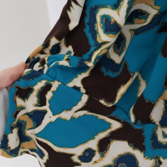 Pattern dress - Picture 2 of 3